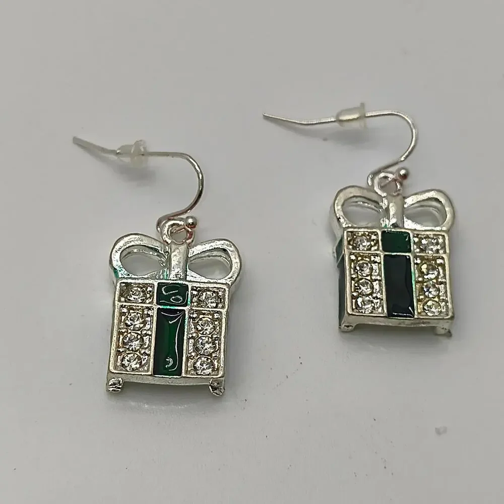 C 10 silver tone earrings with